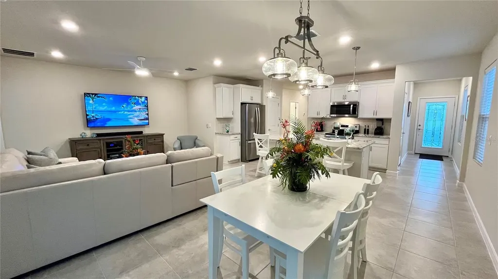 2132 Canopy Terrace Boulevard Deland FL 32724