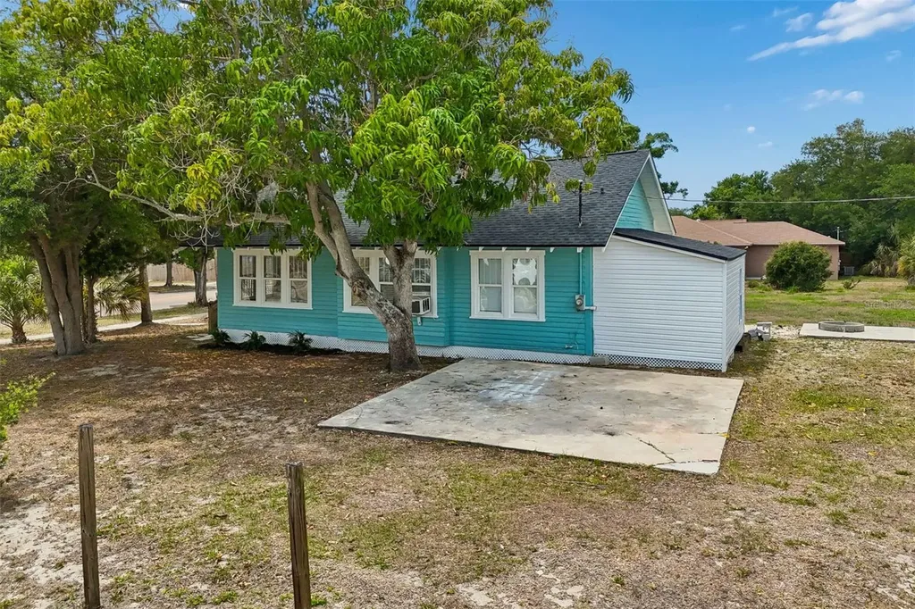 4105 18th Avenue S St Petersburg FL 33711