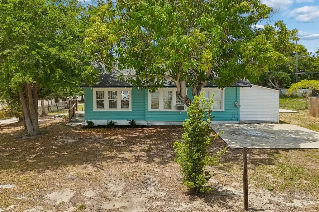 4105 18th Avenue S St Petersburg FL 33711