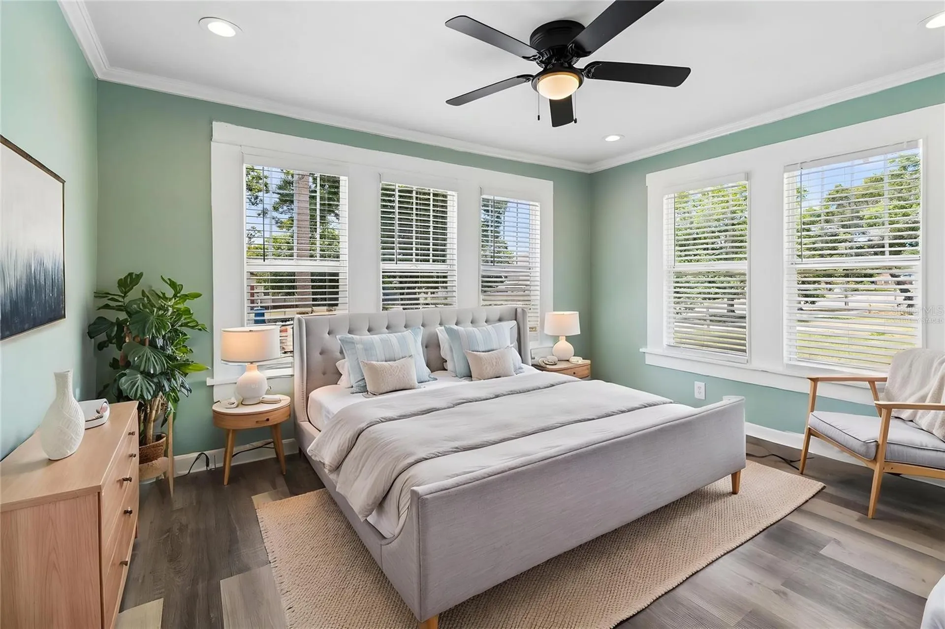 4105 18th Avenue S St Petersburg FL 33711