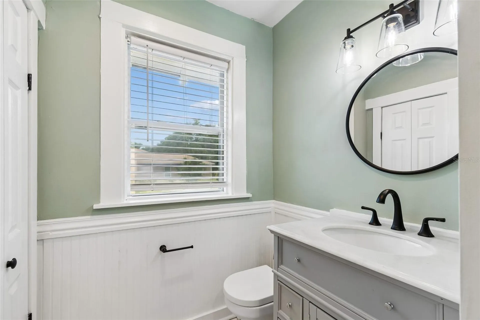 4105 18th Avenue S St Petersburg FL 33711