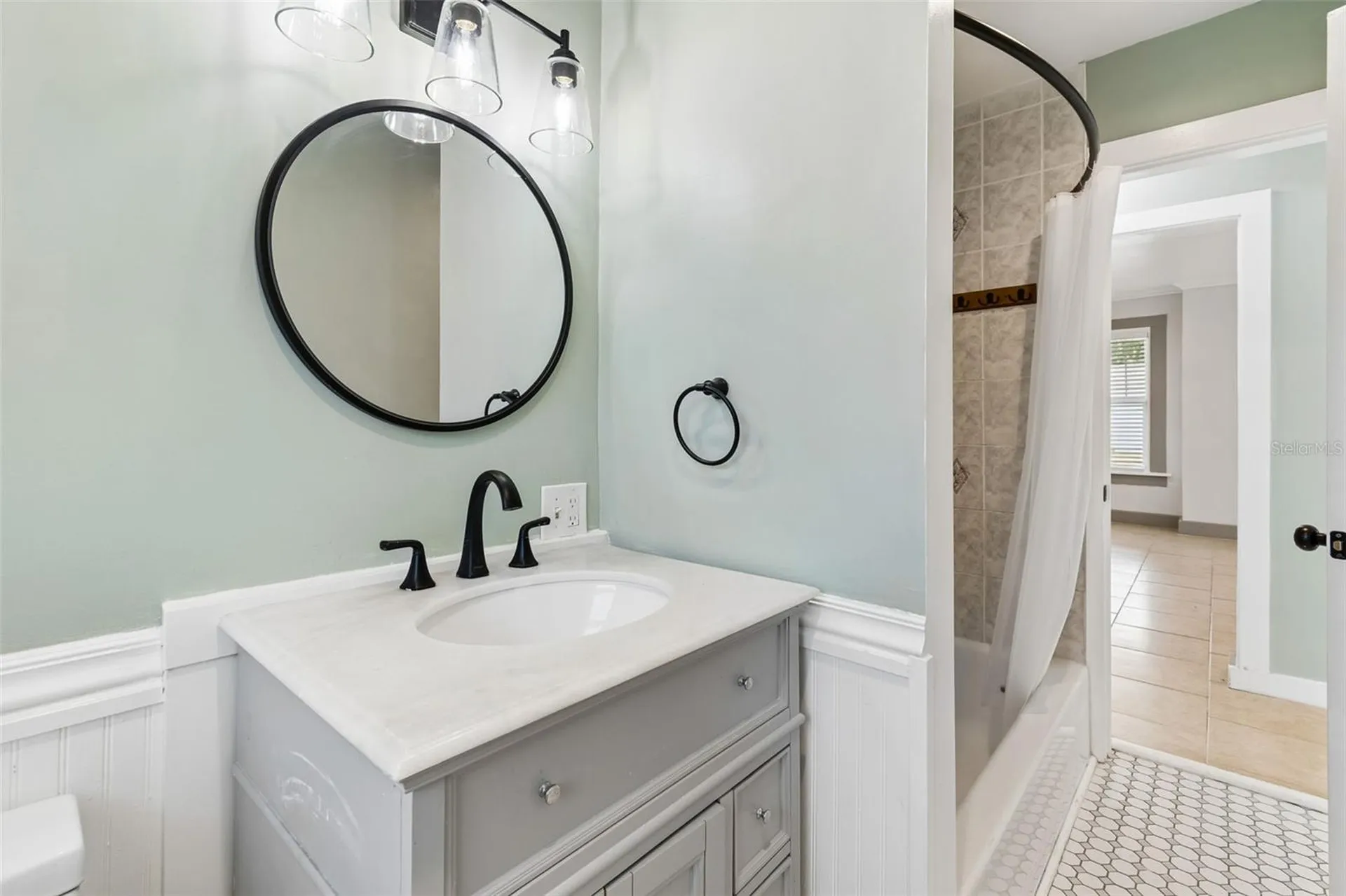 4105 18th Avenue S St Petersburg FL 33711