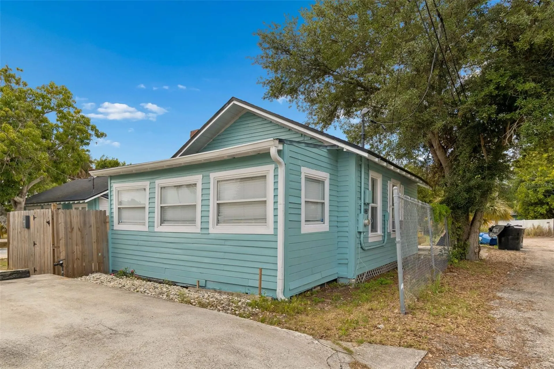 4105 18th Avenue S St Petersburg FL 33711