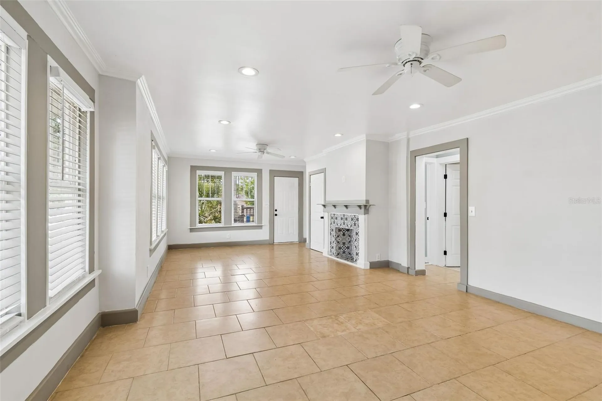 4105 18th Avenue S St Petersburg FL 33711