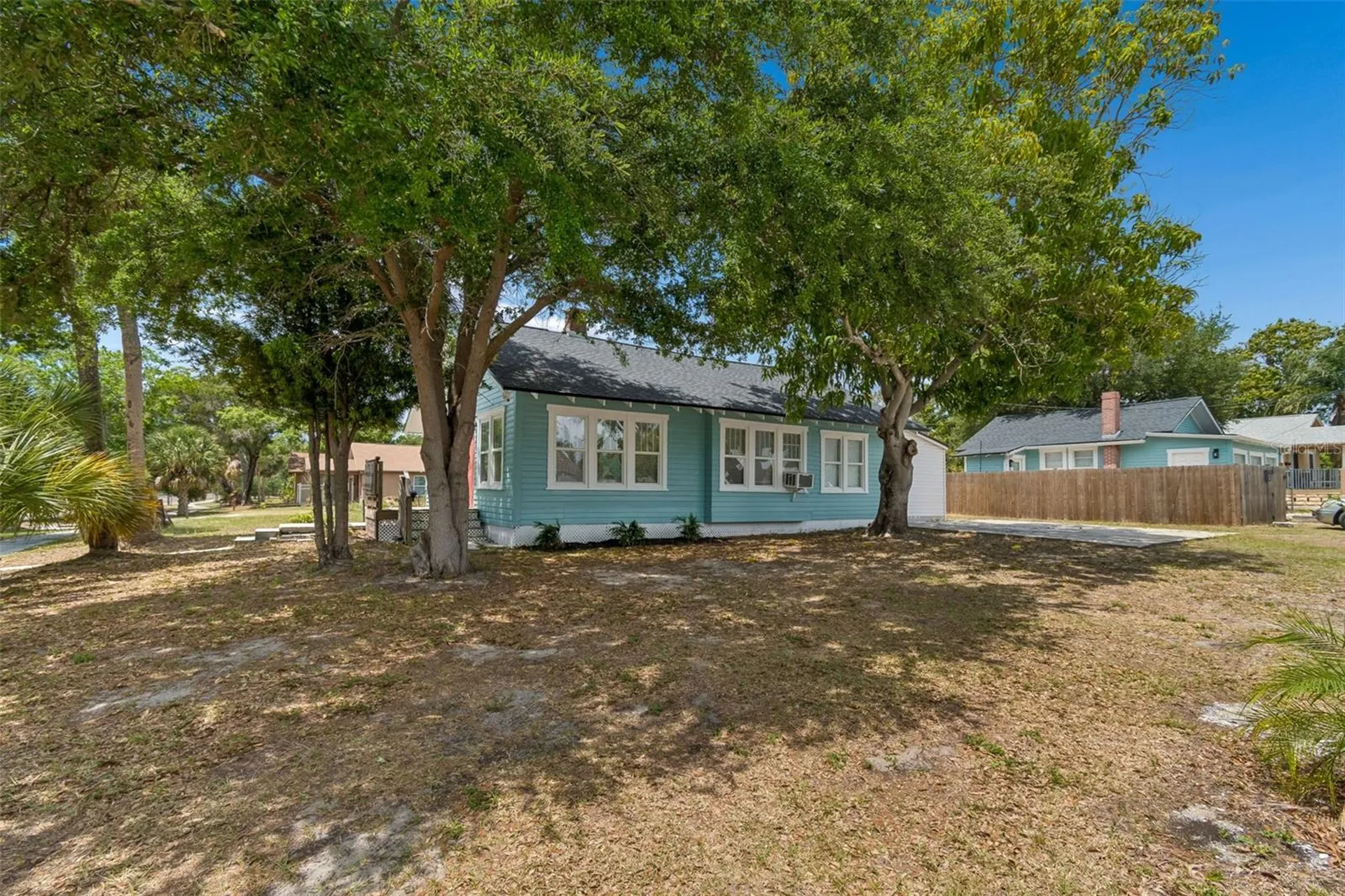 4105 18th Avenue S St Petersburg FL 33711