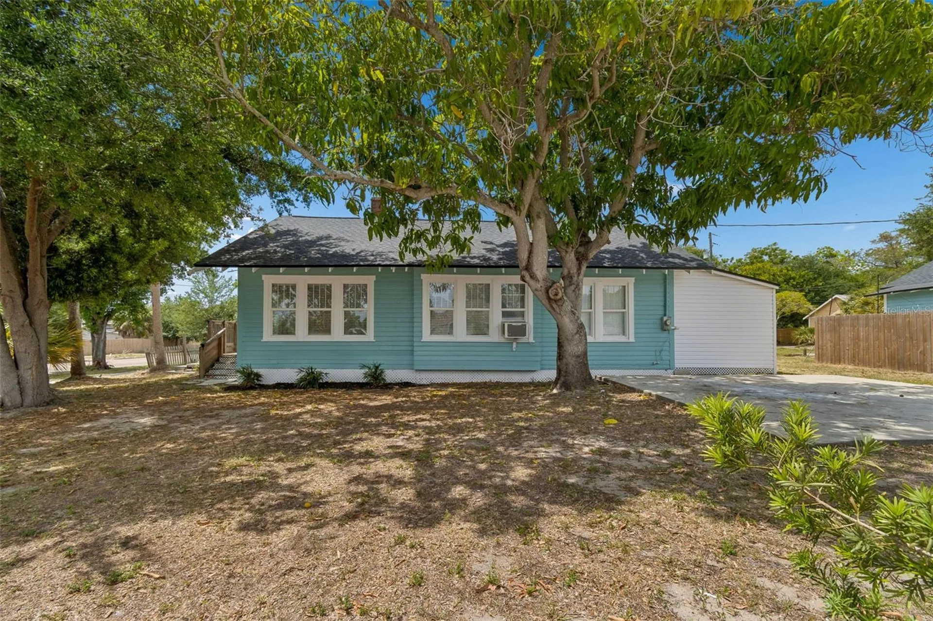 4105 18th Avenue S St Petersburg FL 33711