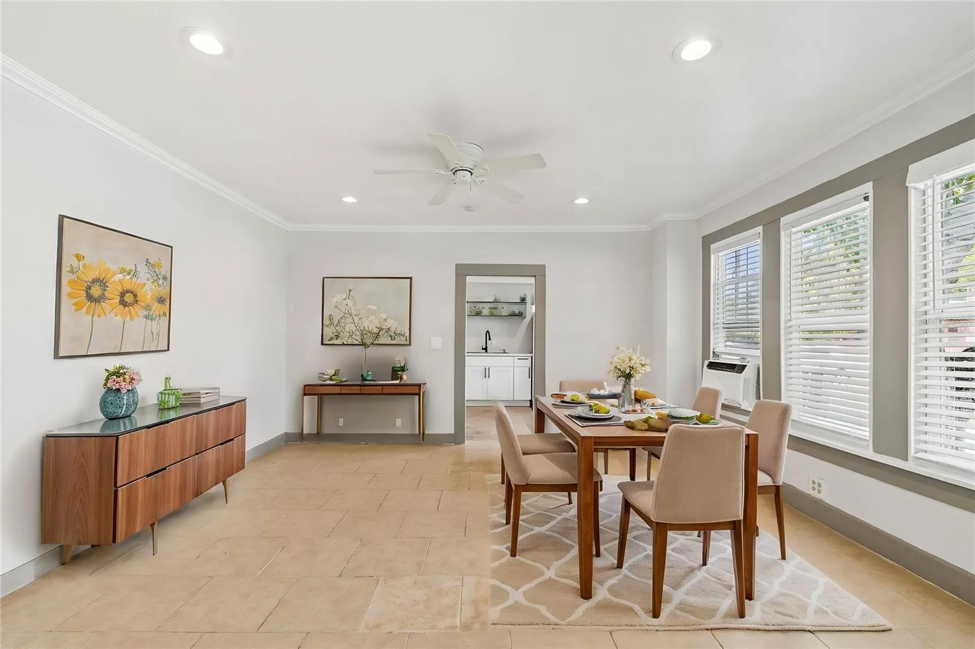4105 18th Avenue S St Petersburg FL 33711