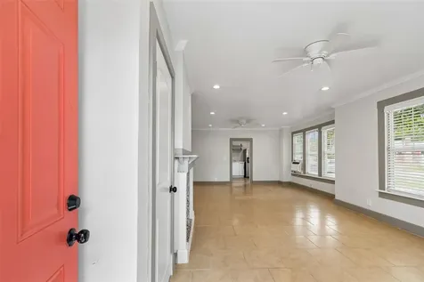 4105 18th Avenue S St Petersburg FL 33711