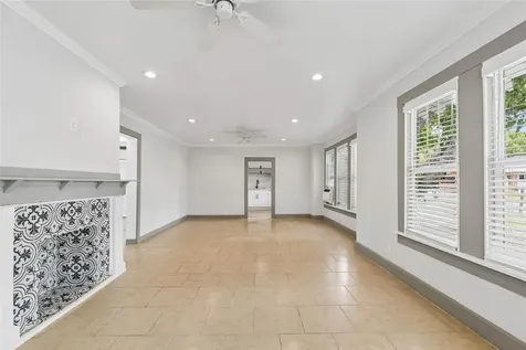 4105 18th Avenue S St Petersburg FL 33711