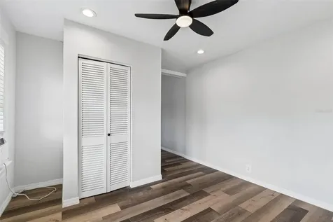 4105 18th Avenue S St Petersburg FL 33711
