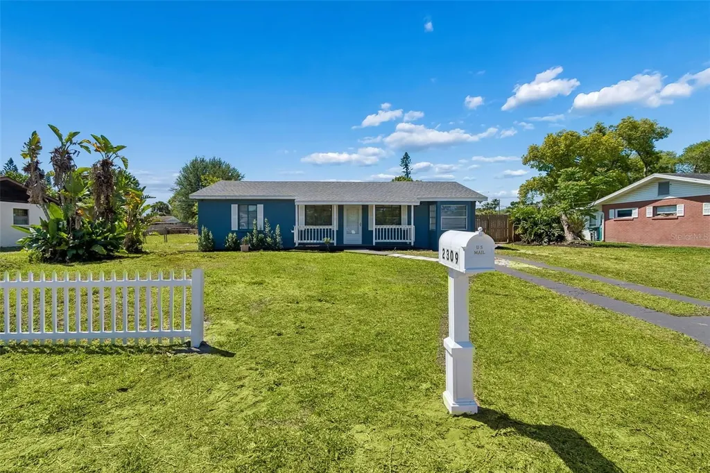 2309 21st Avenue W Bradenton FL 34205