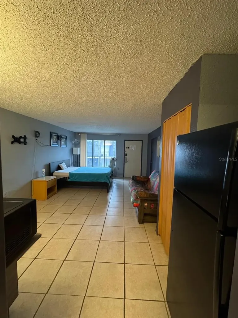 8421 S Orange Blossom Trail Orlando FL 32809