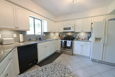 3619 NW 40th Terrace Gainesville FL 32606
