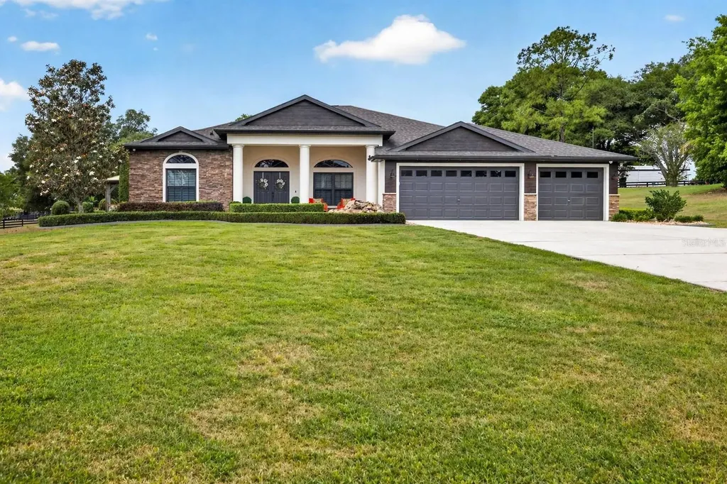 11311 Grandview Drive Dade City FL 33525