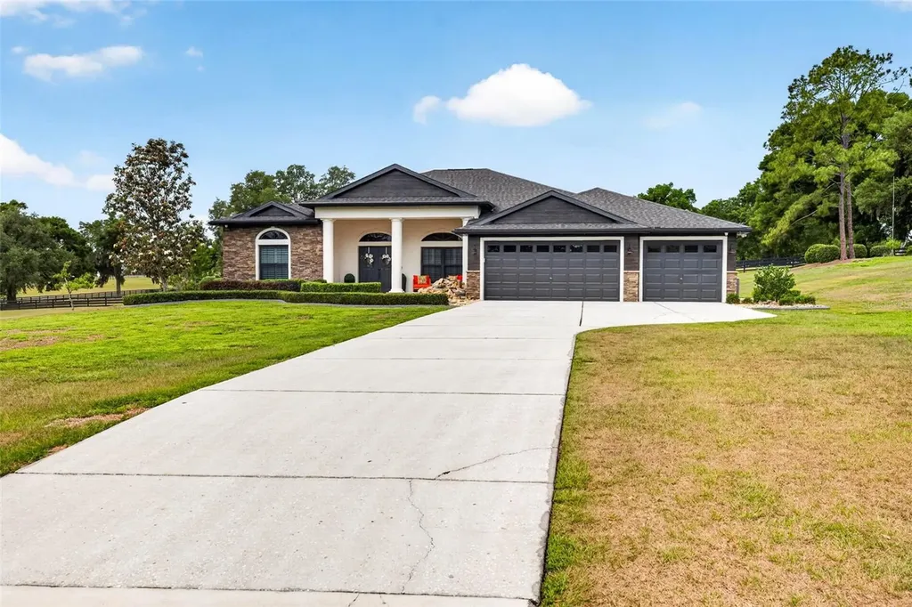 11311 Grandview Drive Dade City FL 33525