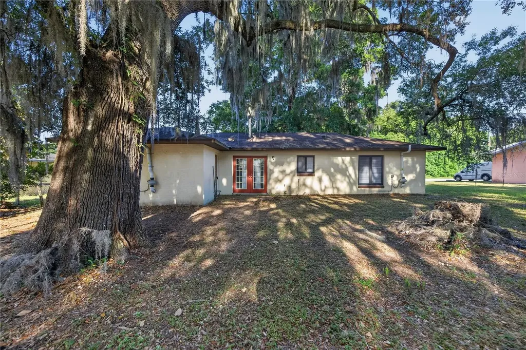 5521 NE 11th Avenue Ocala FL 34479