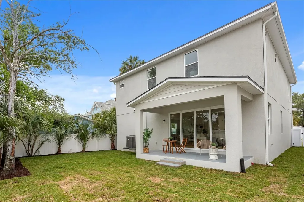 6830 S De Soto Street Tampa FL 33616
