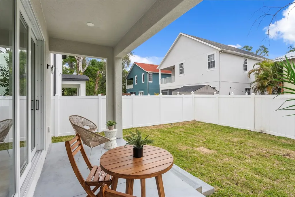 6830 S De Soto Street Tampa FL 33616