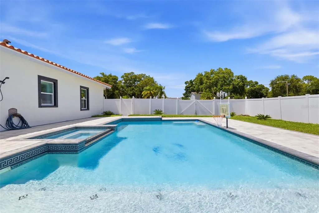 5550 64th Avenue N Pinellas Park FL 33781