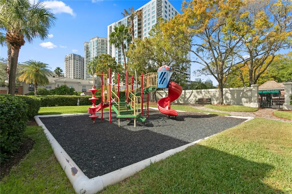 943 Normandy Trace Road Tampa FL 33602