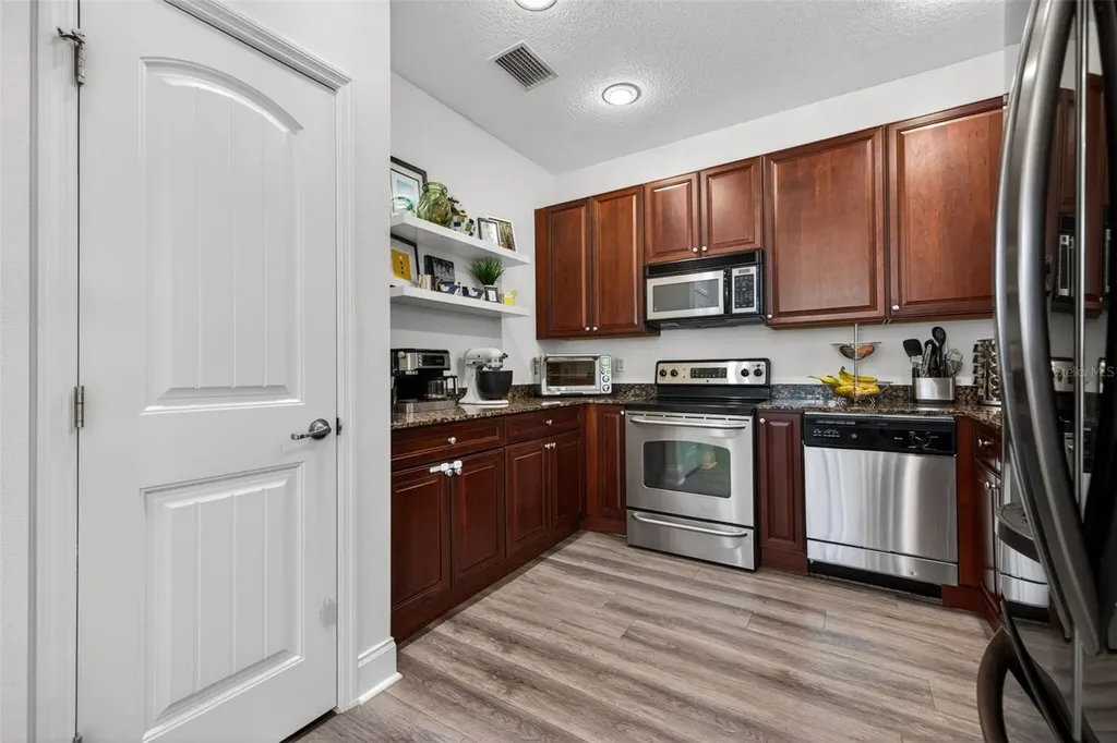 204 Rock Garden Place Tampa FL 33609