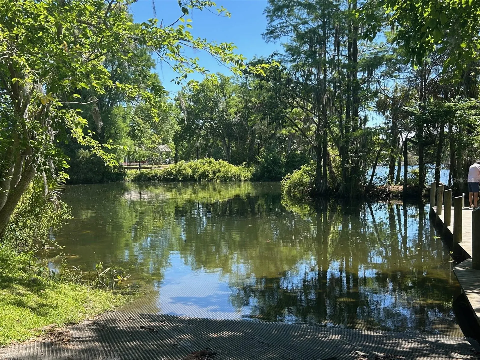 38 65th Street Yankeetown FL 34498