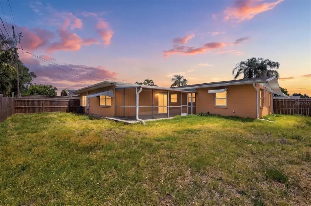 5608 Murdock Avenue Sarasota FL 34231