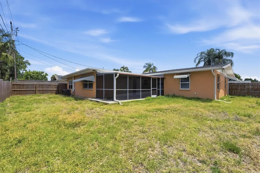 5608 Murdock Avenue Sarasota FL 34231