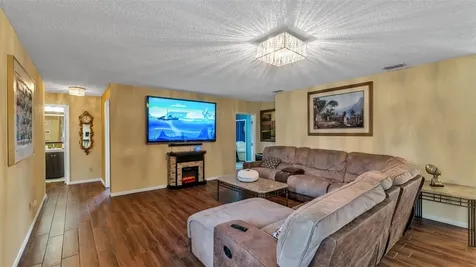 8829 Sheppard Drive Lake Wales FL 33898