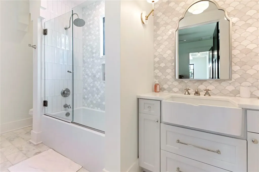 319 W Frances Avenue Tampa FL 33602