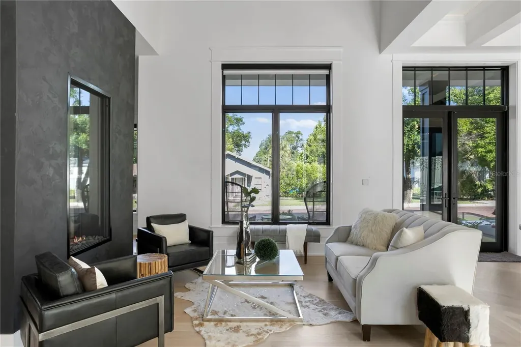 319 W Frances Avenue Tampa FL 33602
