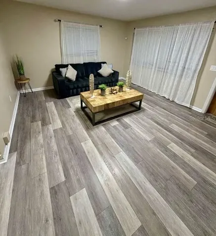 7815 Pine Hill Drive Tampa FL 33617
