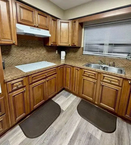 7815 Pine Hill Drive Tampa FL 33617