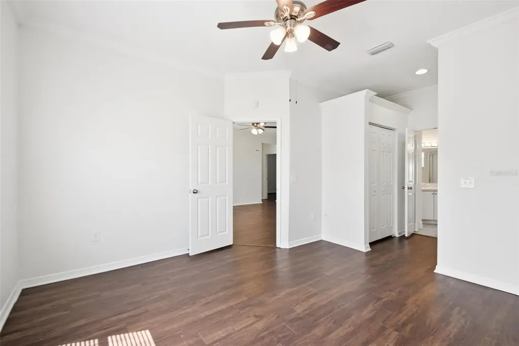 823 Springwood Circle Bradenton FL 34212