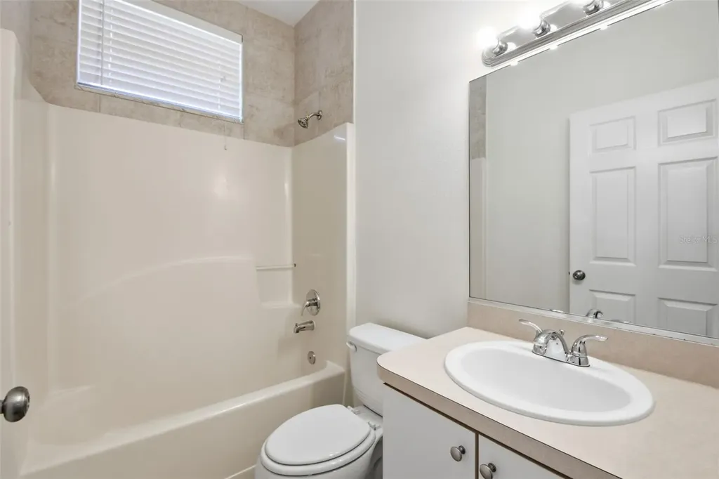 823 Springwood Circle Bradenton FL 34212