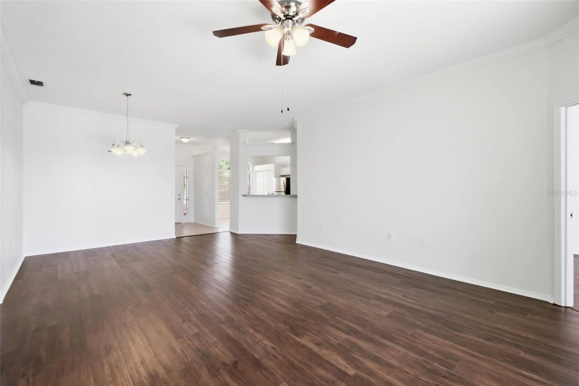823 Springwood Circle Bradenton FL 34212