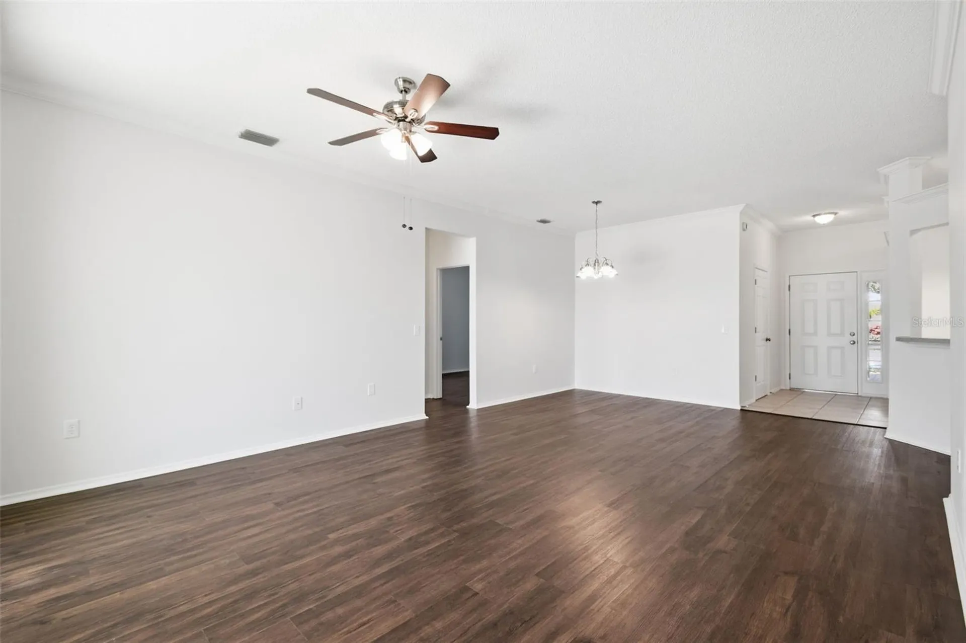 823 Springwood Circle Bradenton FL 34212
