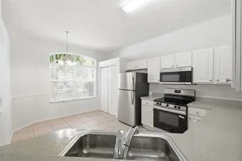 823 Springwood Circle Bradenton FL 34212