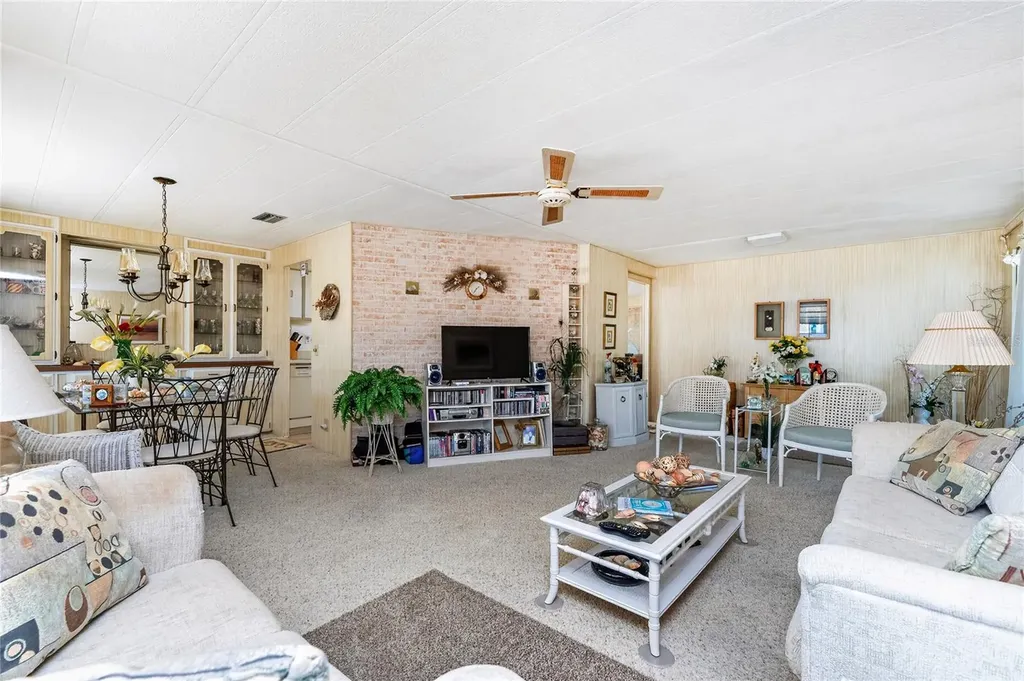 17 N Flora Vista Street Englewood FL 34223