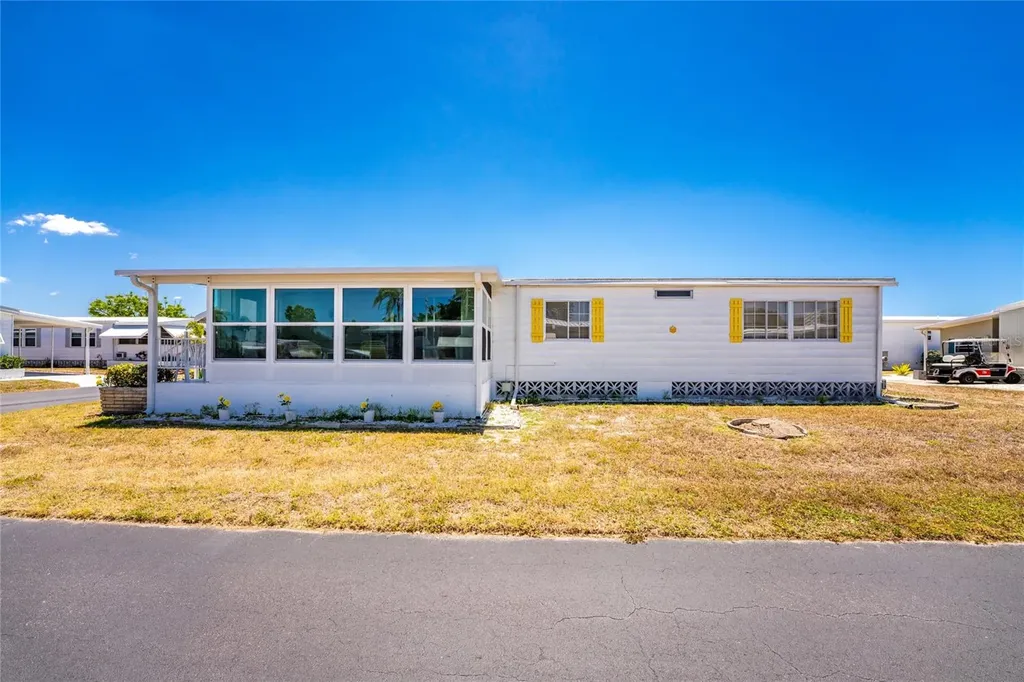 17 N Flora Vista Street Englewood FL 34223