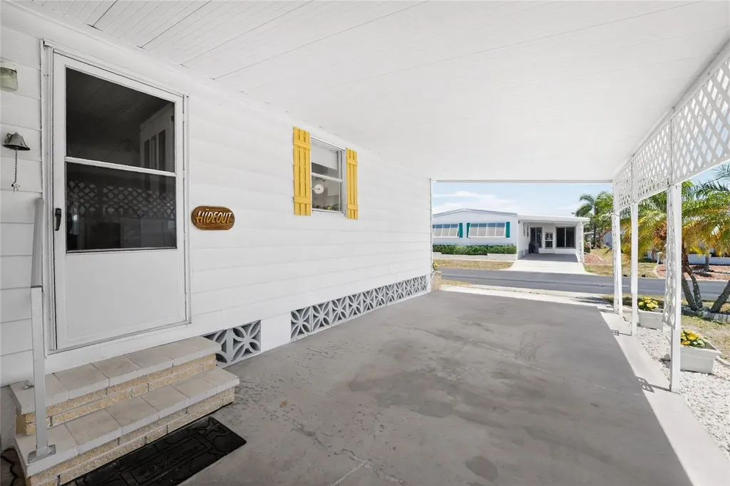 17 N Flora Vista Street Englewood FL 34223