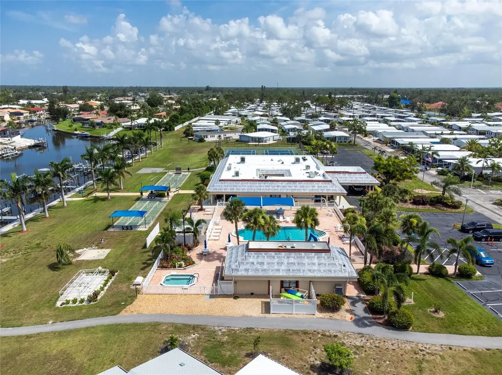 17 N Flora Vista Street Englewood FL 34223