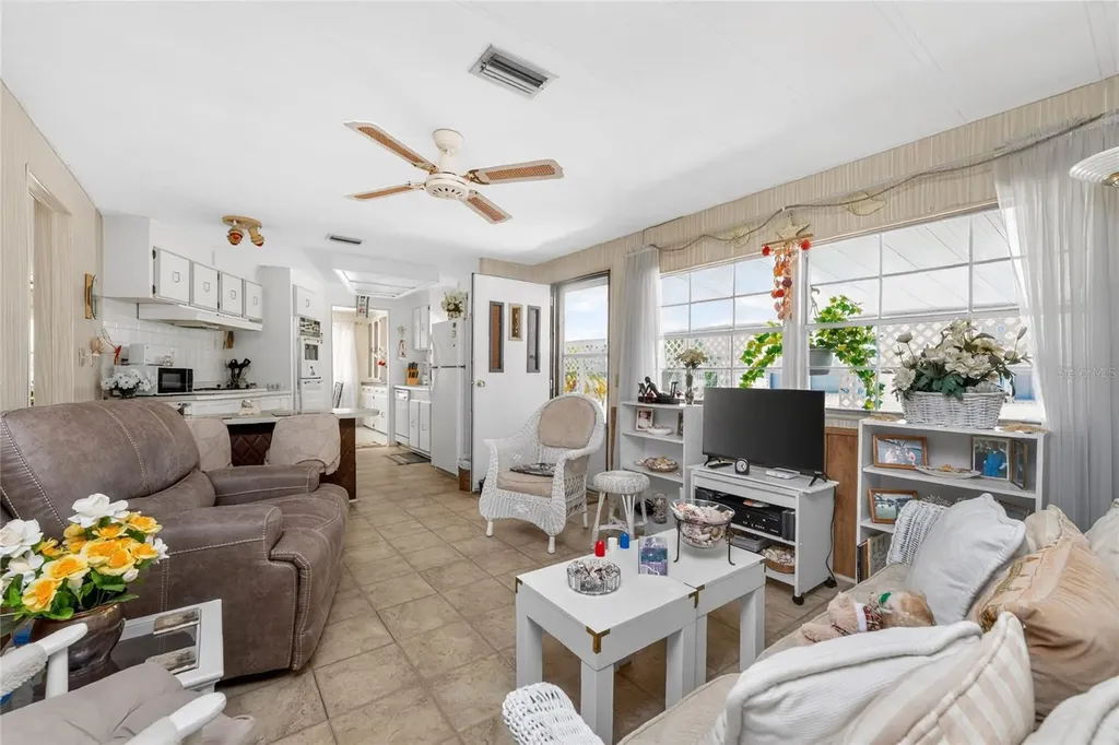 17 N Flora Vista Street Englewood FL 34223