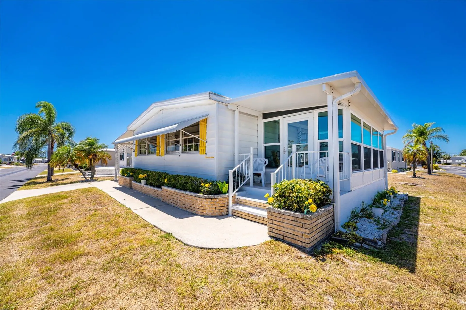 17 N Flora Vista Street Englewood FL 34223