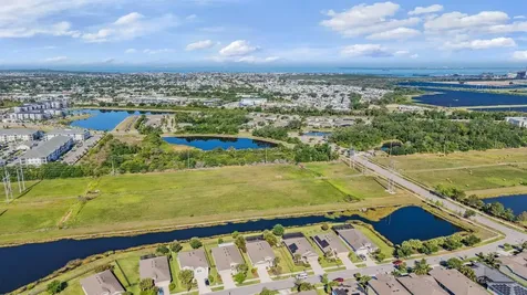 6420 Triton Lane Apollo Beach FL 33572
