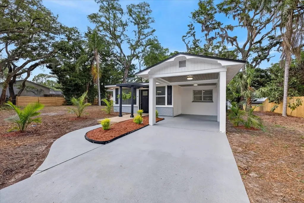 7806 E 114th Avenue Tampa FL 33617