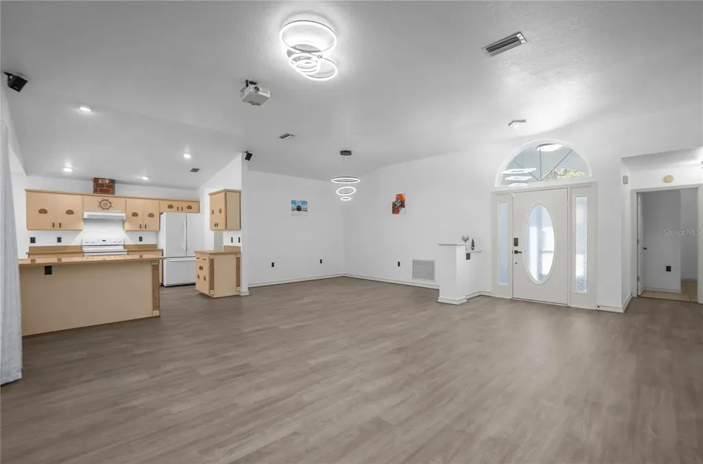 127 N Golf Harbor Path Inverness FL 34450