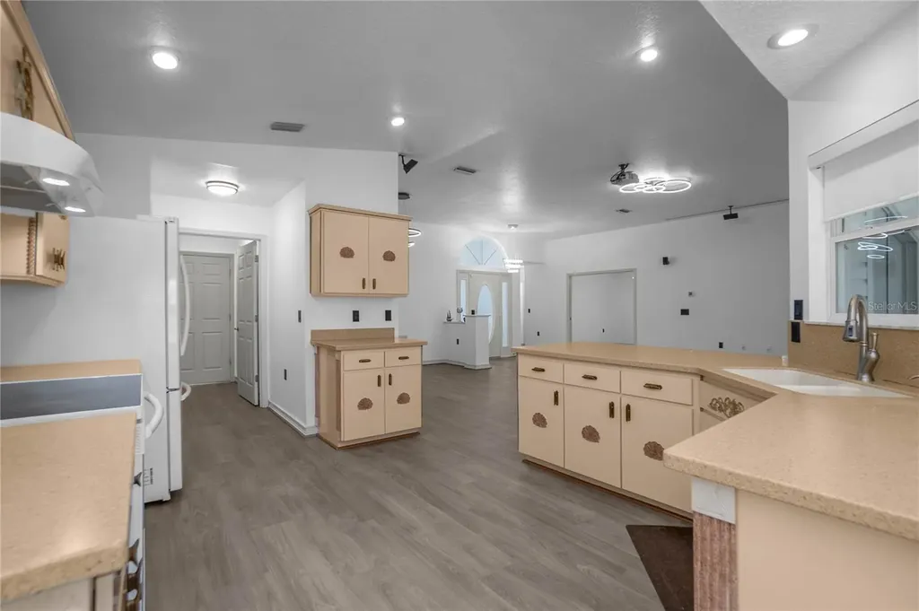127 N Golf Harbor Path Inverness FL 34450