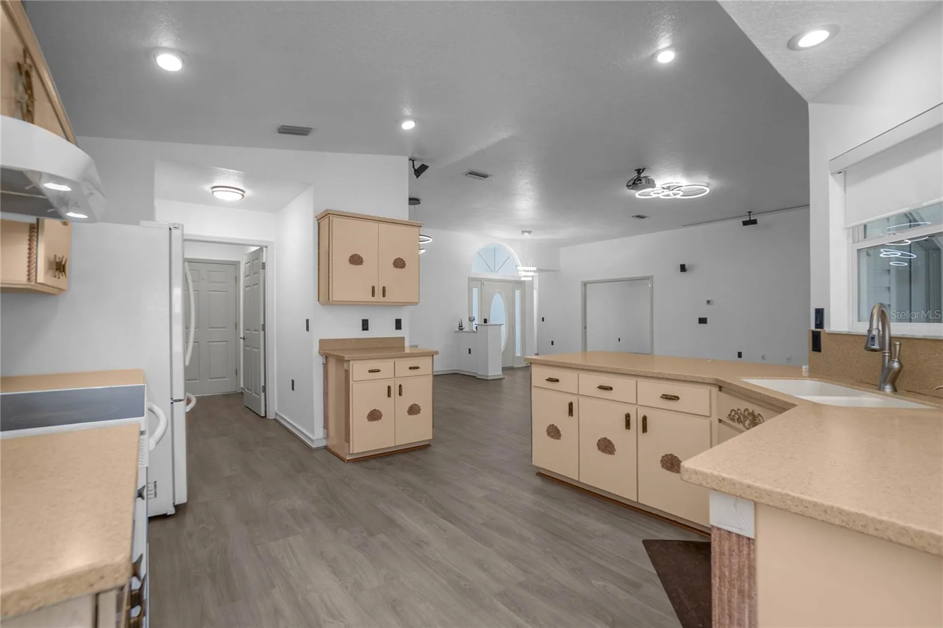 127 N Golf Harbor Path Inverness FL 34450