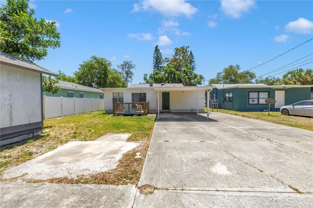4729 12th Avenue S St Petersburg FL 33711